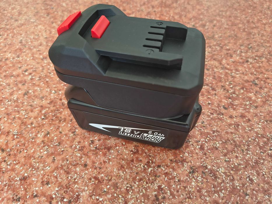 Przejściówka adapter z baterii Makita na narzędzia Parkside