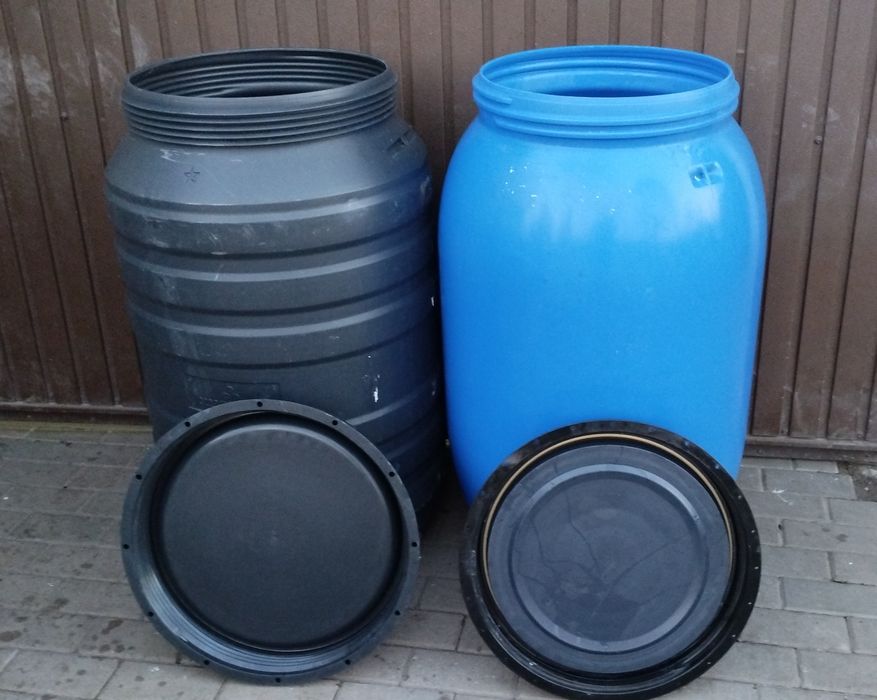 Beczki na deszczówkę pomosty paliwo plastikowe 220 litrów