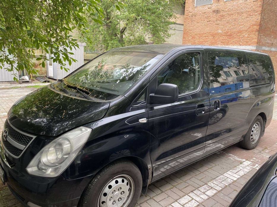 Автомобіль HYUNDAI H-1 2.5 CRDI