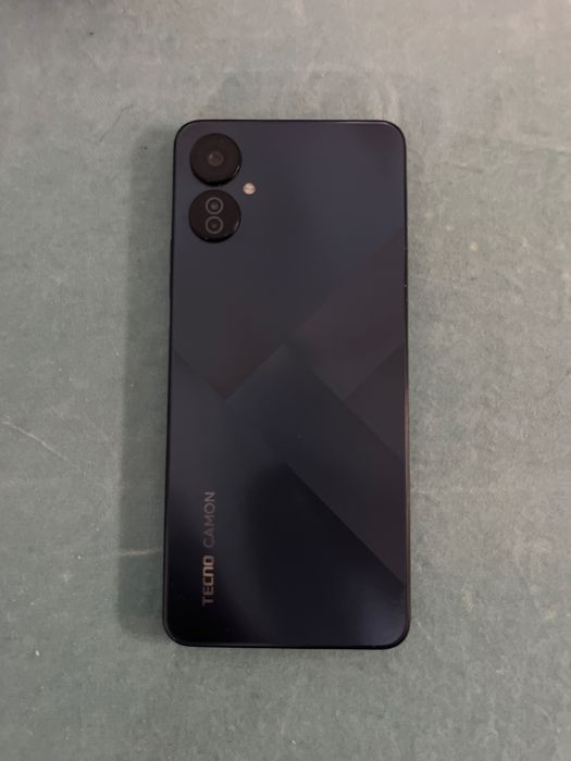 Tecno Camon em ótimo estado – desbloqueado – barato