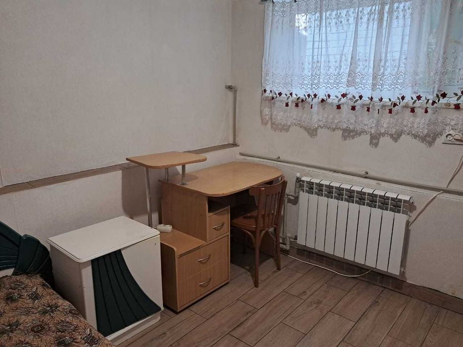 Сдам комнату в доме. Проспект Науки, район ДИИТа.