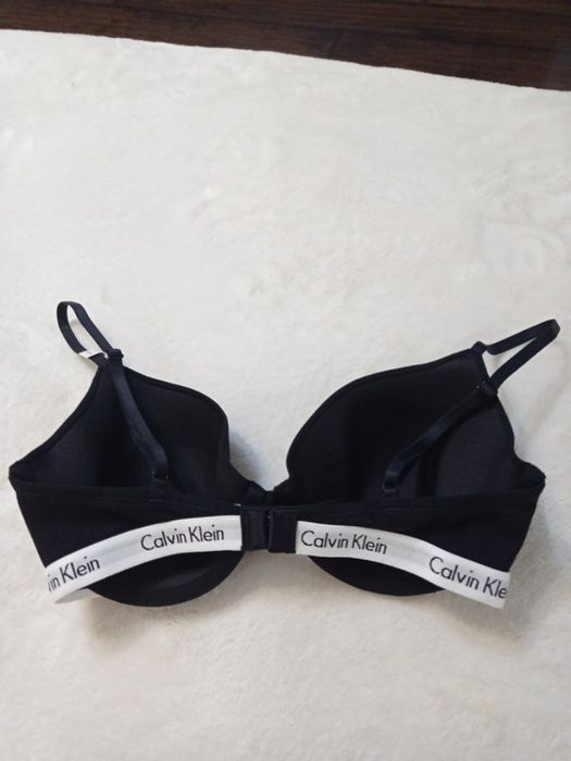 Бюстгальтер бренду Calvin Klein