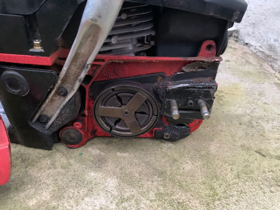 Продам бензо пилу