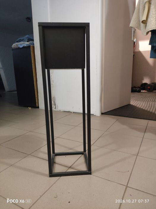 Wysoka donica w stylu loft