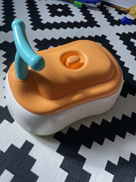 Горшок машинка в гарному стані