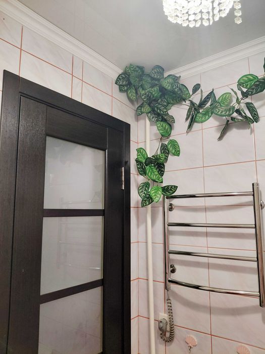 2-кімн. 40 м² на ЧЕРВОНІЙ ЛІНІЇ | 1 поверх | автономне опалення | потенціал добудови та під бізнес