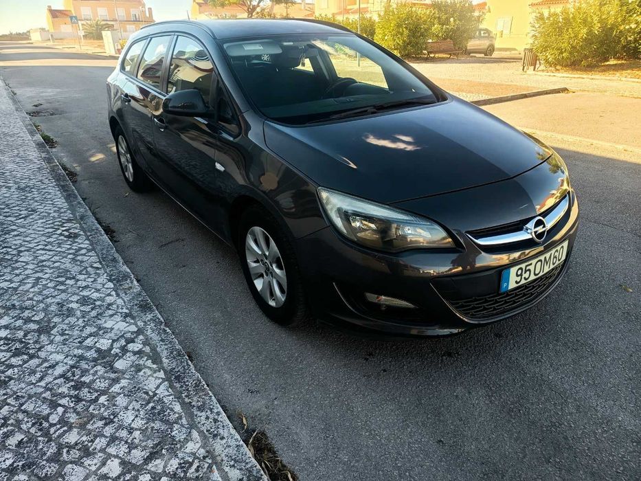 OPEL Astra J Sports Tourer 1.3 CDTI 2014 — photo 2