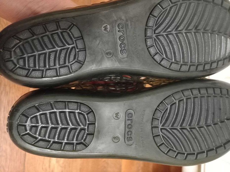 босоніжки crocs  р.38-39(w9)