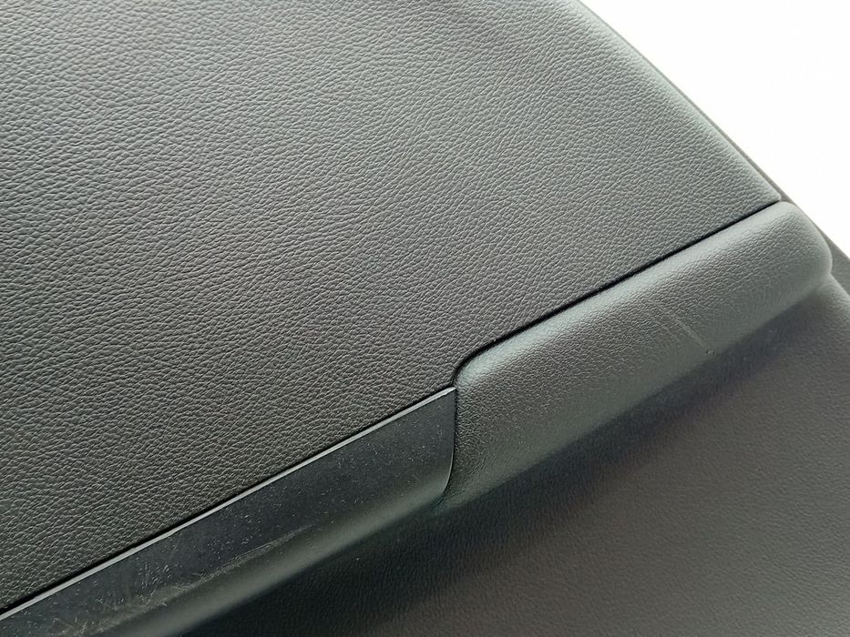 Forra porta / quartela trás esquerda OPEL Astra K