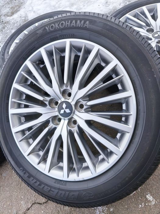 Диски Mitsubishi Outlander R18(5*114,3)+225/55/18 шини літні Yokohama