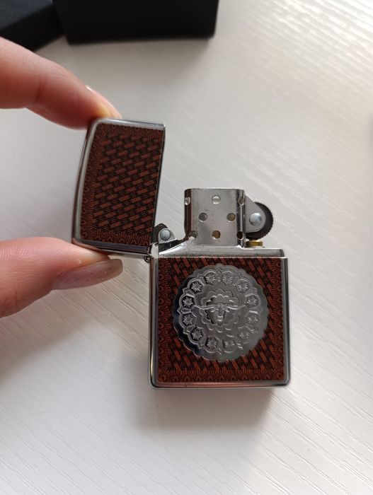Zippo isqueiro novo nunca usado sem cimbustivel