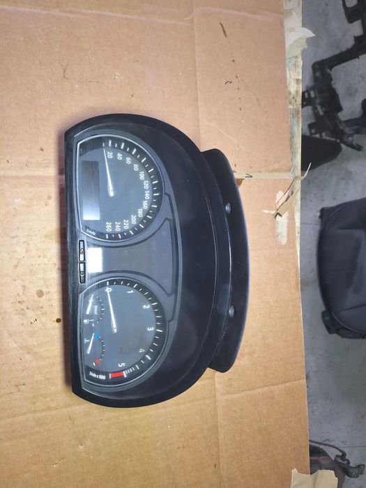 BMW X3 I E83 03-10r licznik zegar 1024680