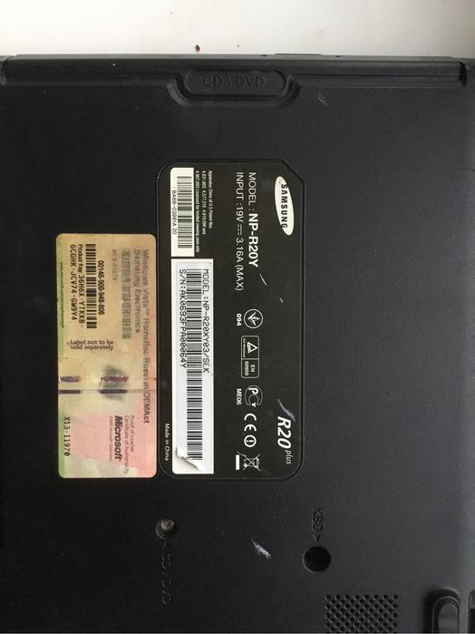 Ноутбук  Samsung  NP-R20Y. HDD 80 Gb, ОЗУ 1 Gb, Intel Celeron