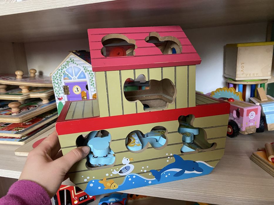 Деревʼяні розвиваючі іграшки від Melissa & Doug