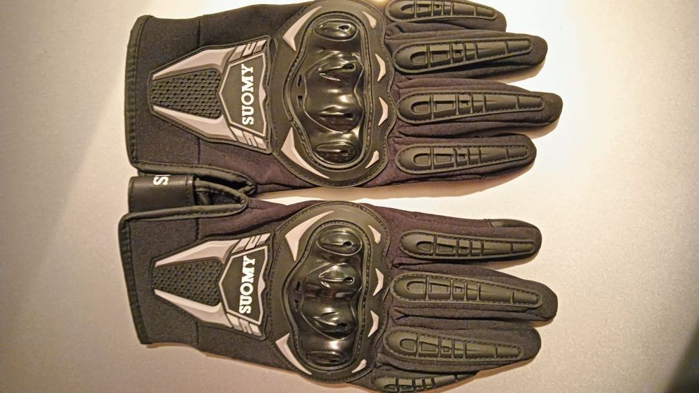 Luvas novas para moto