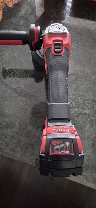Szlifierka Milwaukee 18V