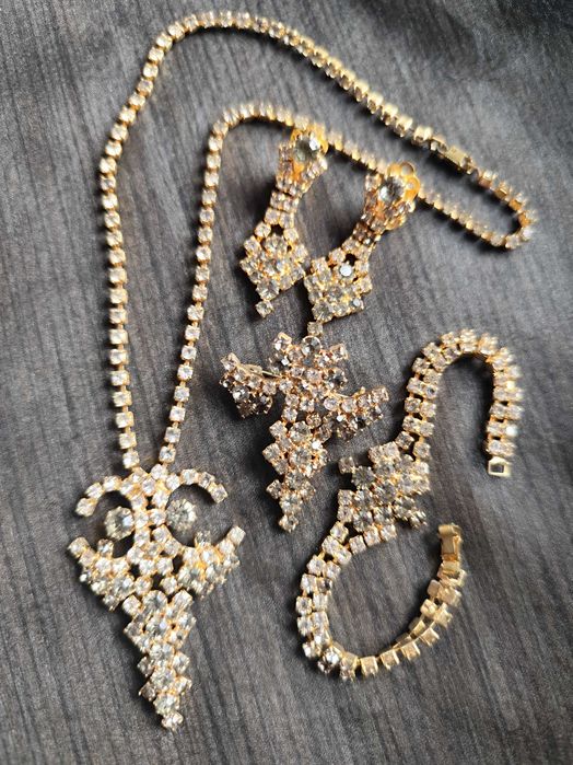 Ретро бижутерия, подарок брошка бусы сатиновые серьги браслет колье