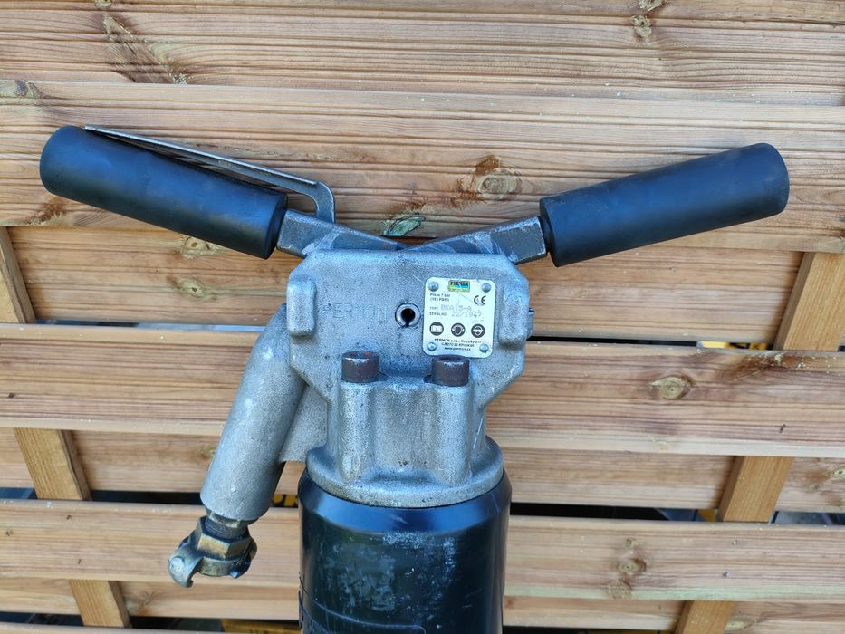 Młot pneumatyczny PERMON BKA 15A
