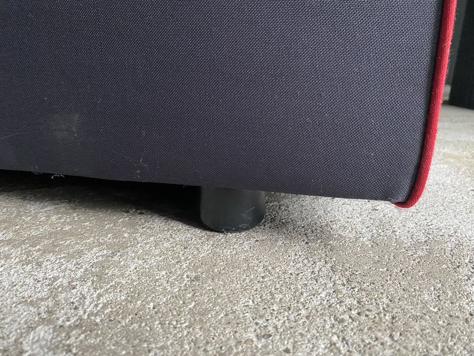 Sofa, kanapa, wersalk rozkładana.