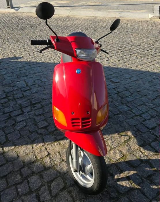 Piaggio Zip 50 Scooter