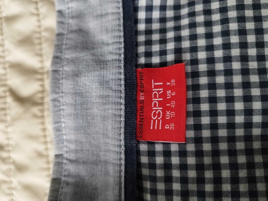 Biała bluzka koszulowa w czarną krateczkę Esprit