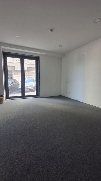 Arrendo Loja Av Republica