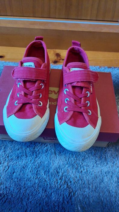 Calçado n 33 em muito bom estado