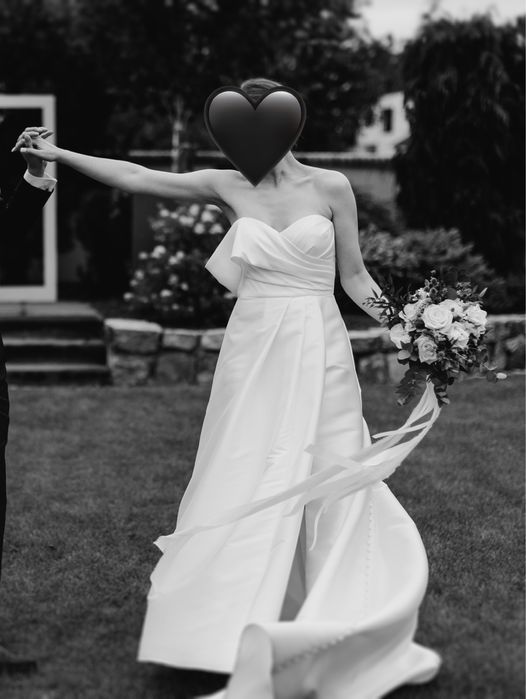 Suknia ślubna Essense of Australia D3570