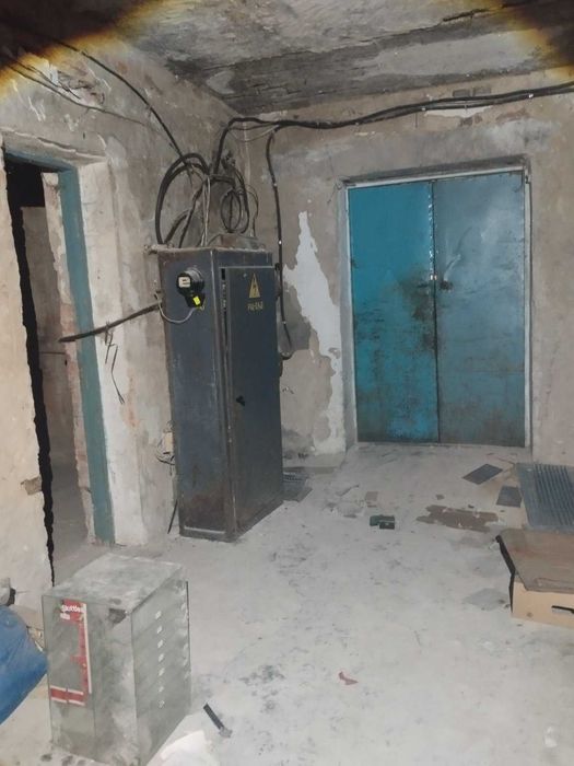 Продам приміщення 296,6 м² — центр Пулин