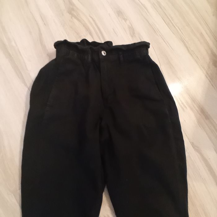 Czarne jeansy mom fit S/M 98% bawełna
