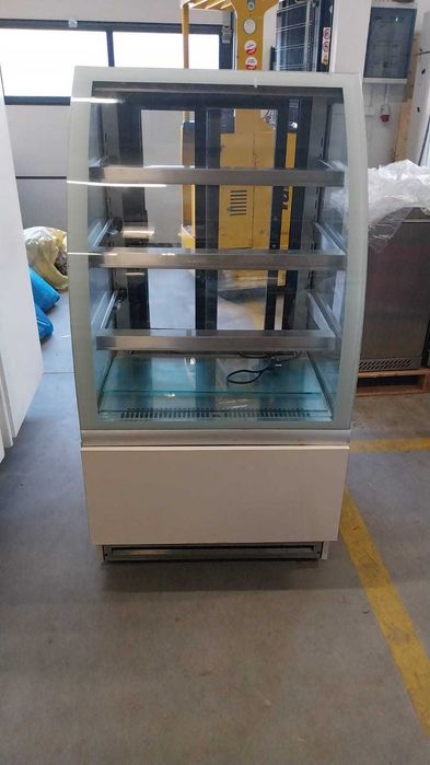 Witryna chłodnicza 75 cm