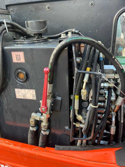 Мініекскаватор гусеничний Кубота КХ -101 3 а 3