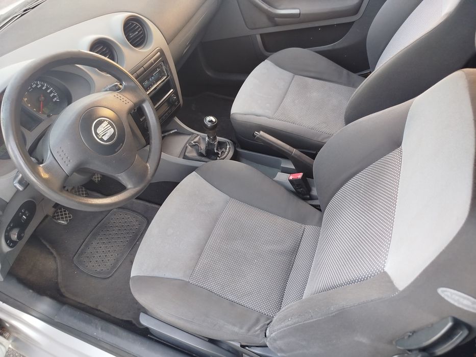 SEAT Ibiza 1.4TDI 2004/2Lug/Ar condicionado/Excelente motor