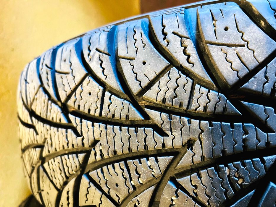 Зимние колеса в сборе 185/70 R14 Идеал + Колпаки