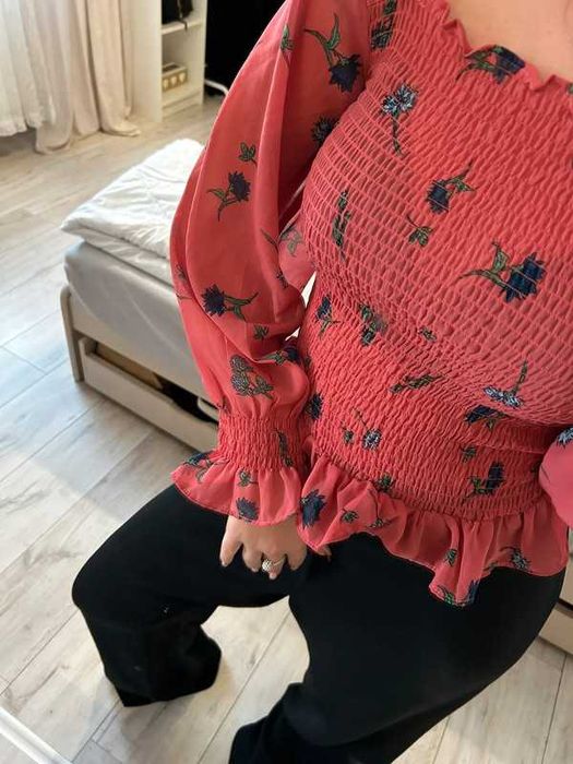 Bluzka różowa w kwiatki