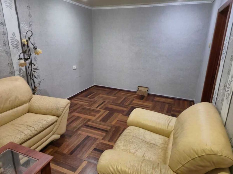 *2х кімнатна кв-ра, Олександрівський район по вул.Фортечна