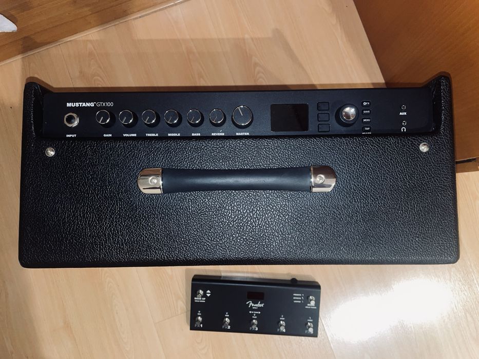 Amplificador Fender Mustang GTX100