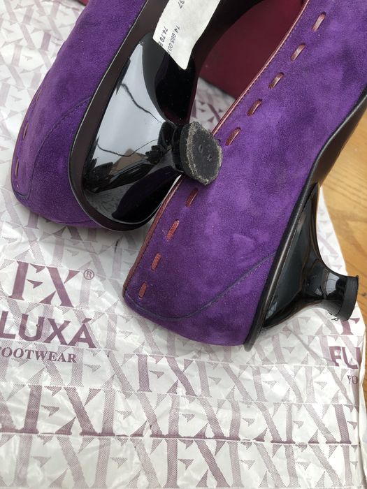 Sapatos Fluxa 37