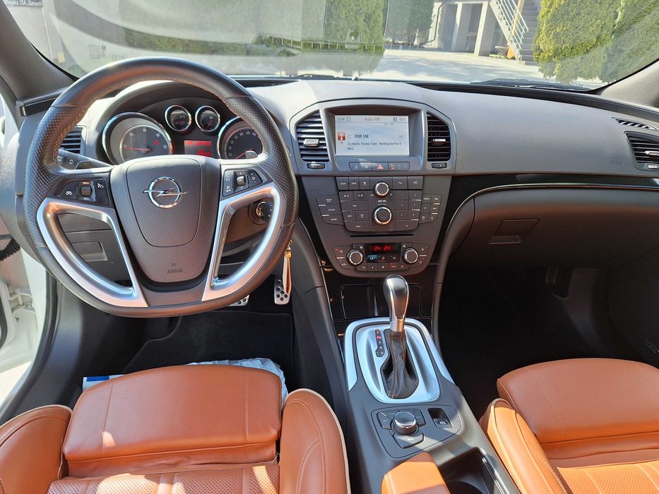 Opel Insignia 2.0 Bi-CDTI 205PS 4X4 0PC INDYWIDUAL Sport 120tys.km !