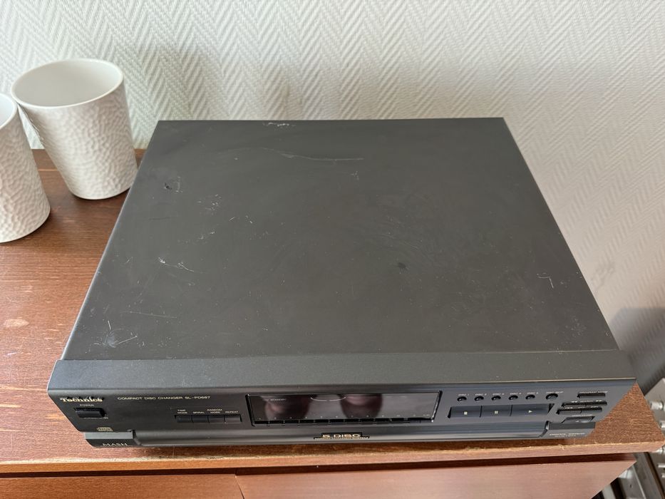 Zmieniarka cd Technics Sl-PD687