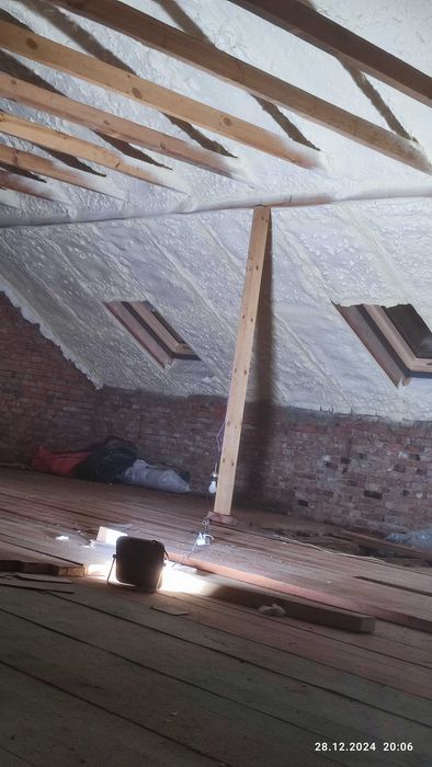 Утеплення Піною Пінополіуретаном Мансарди Даху Перекритя ППУ