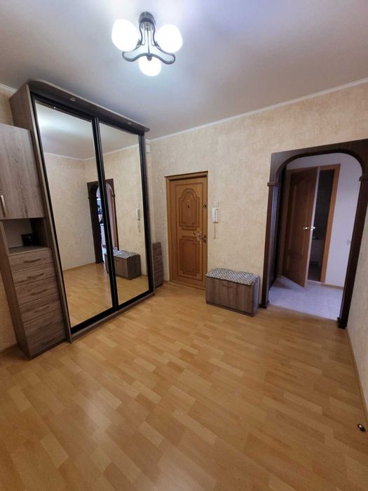 Продам 3к Подільськмй р-н Віноградарь ,вул Європейського Союзу  буд 17