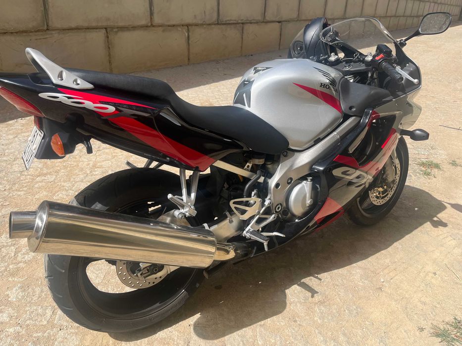 Honda CBR 600 F4i