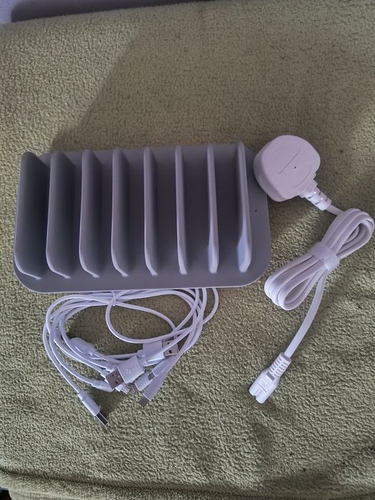 Stacja ładująca USB