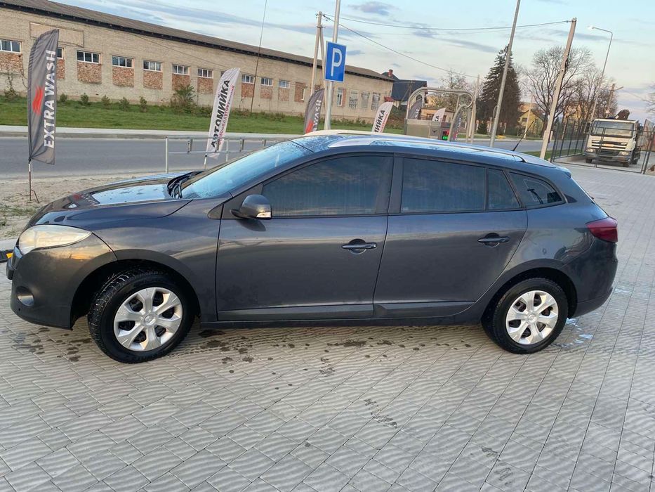 Автомобіль Renault Megane