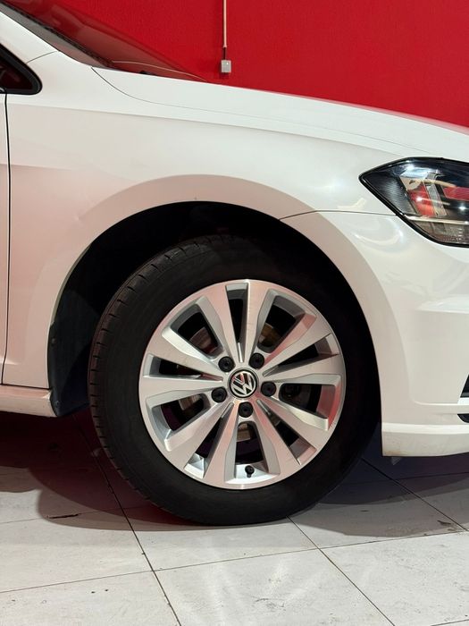 VW GOLF 1.0 TSI  - Poucos Kms