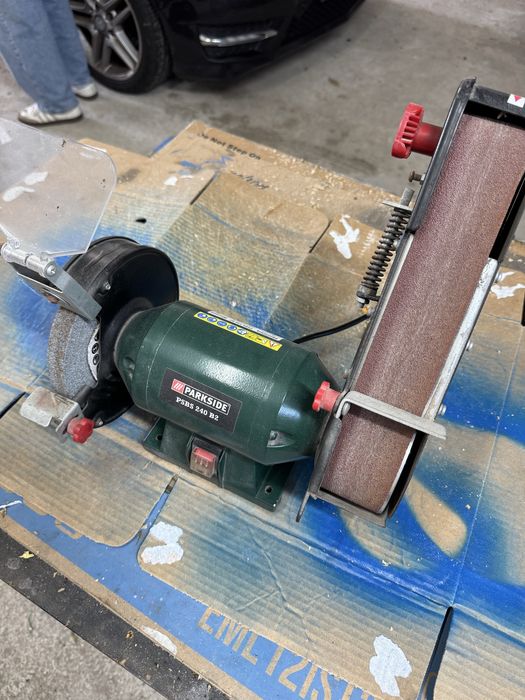 Esmeriladora Parkside com lixa