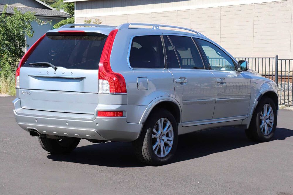 Volvo XC90      2013