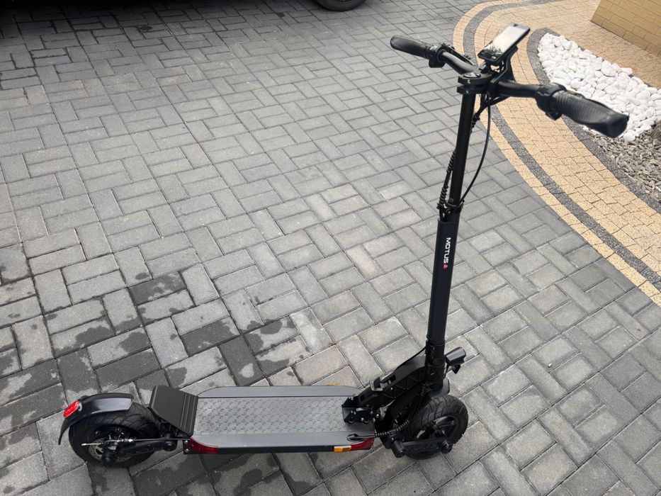 Hulajnoga elektryczna Motus PRO 10 niski przebieg zadbana .