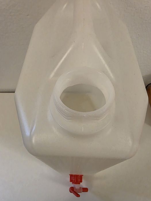 Jerricã PEAD com torneira